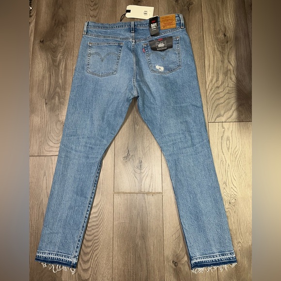 Levi’s 501 Skinny Jeans Size 33x28 - Picture 2 of 3